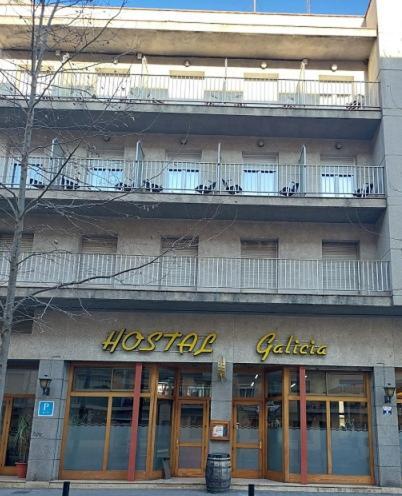 Hostal Galicia Figueres  Exterior photo