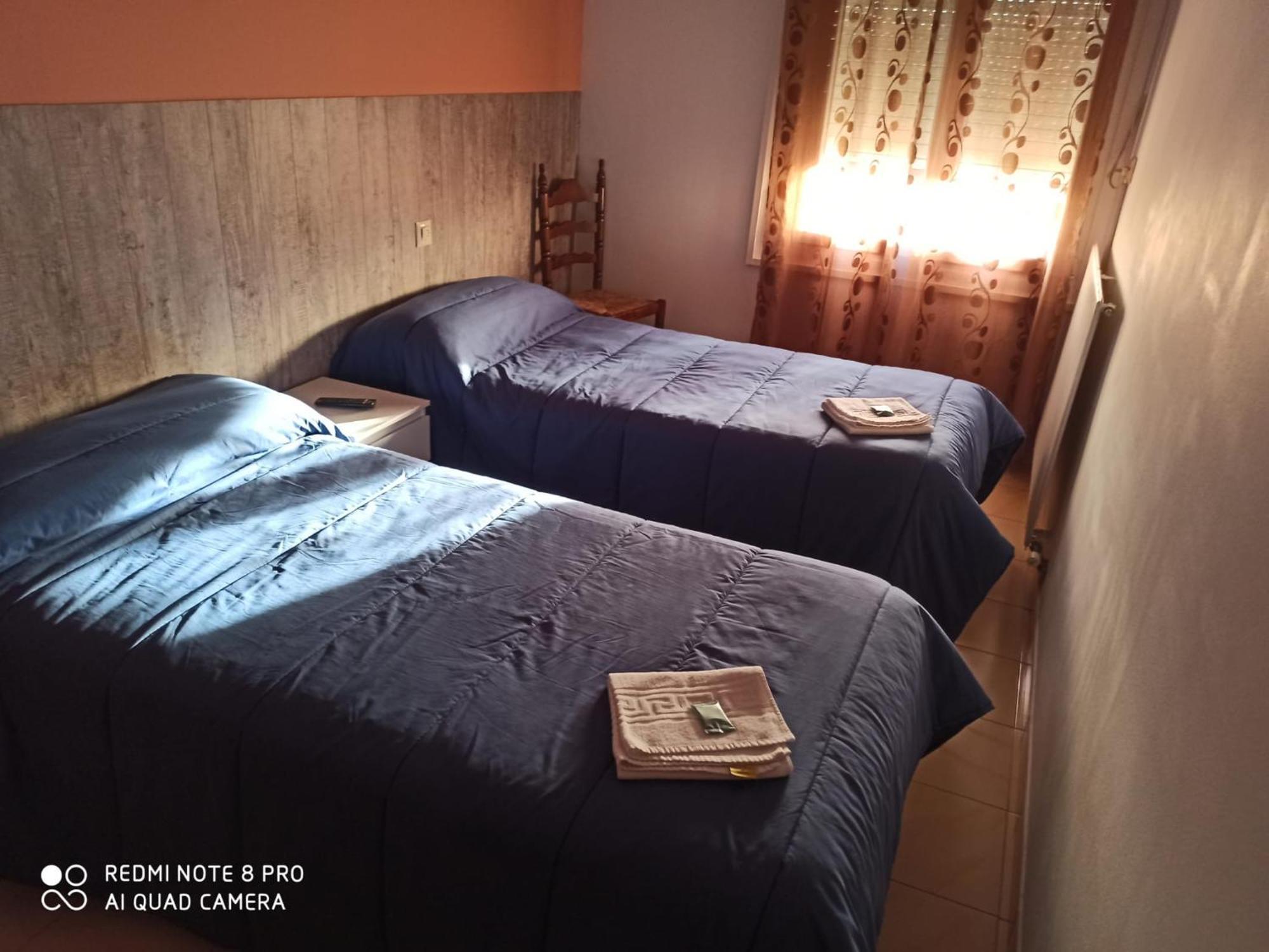Hostal Galicia Figueres  Exterior photo